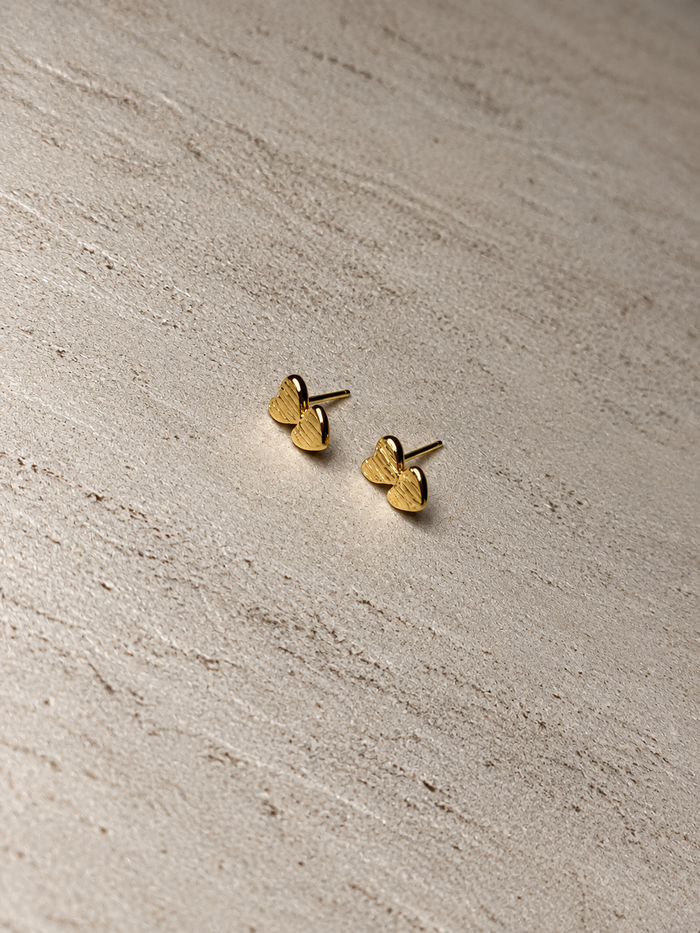 Aretes doble Corazón - Laminado en Oro 18k