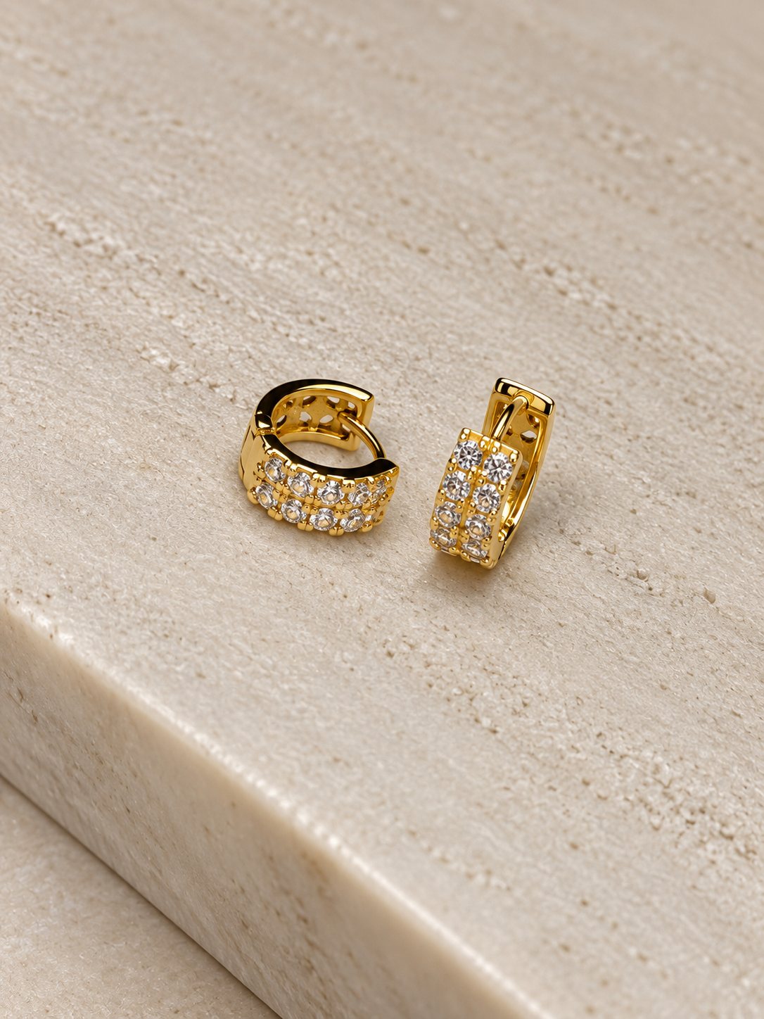 Aretes Brillo Dorado - Laminado en Oro 18k