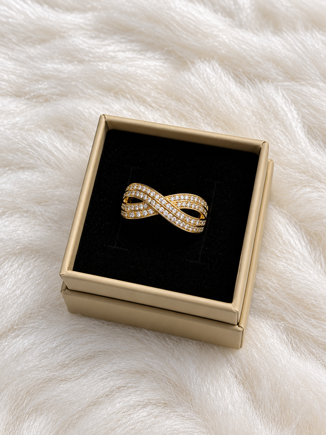 Anillo Infinito- Baño de Oro