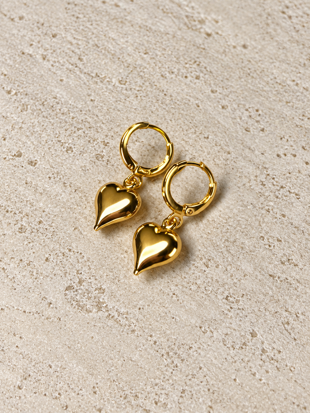 Aretes de Corazón - Laminado en Oro 18k