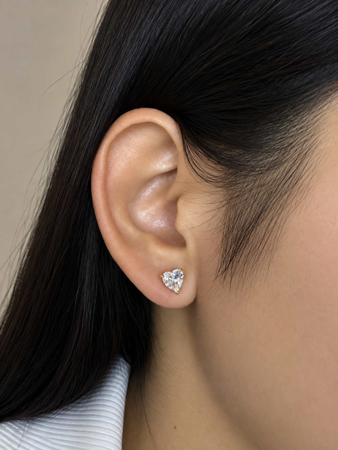Aretes Corazón Brillante – Laminado en Oro 18k