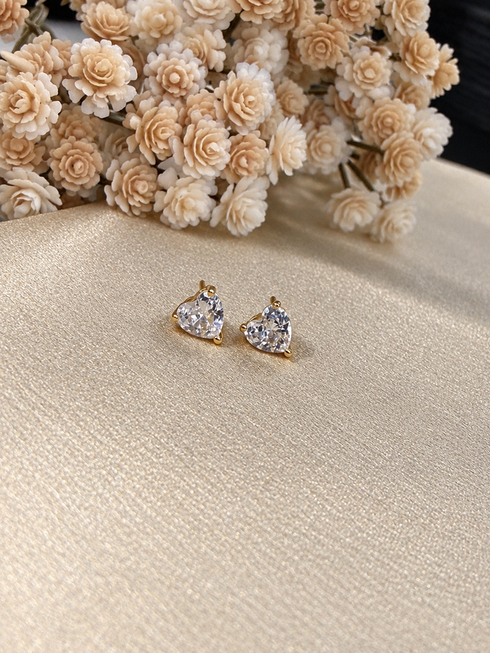 Aretes Corazón Brillante – Laminado en Oro 18k
