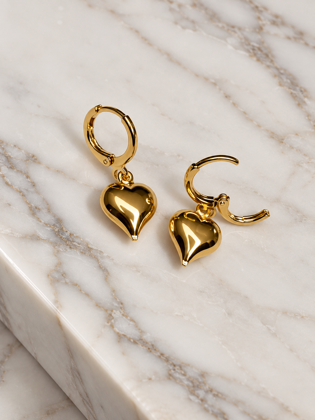 Aretes de Corazón - Laminado en Oro 18k