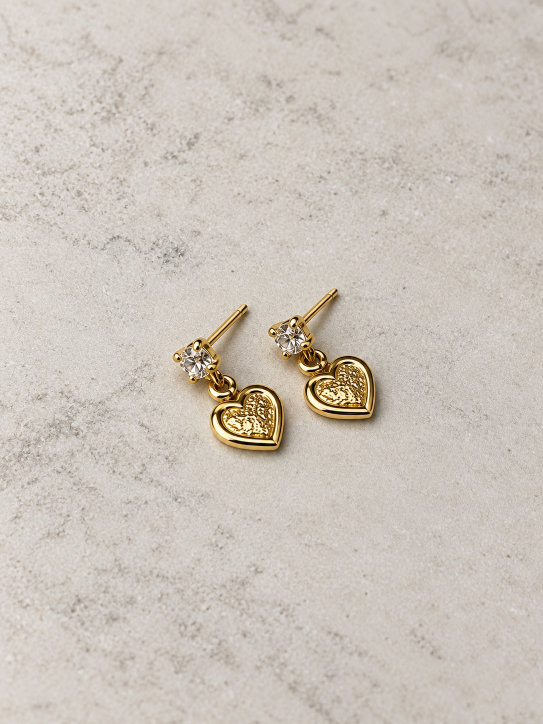 Aretes Amore - Laminado en Oro 18k