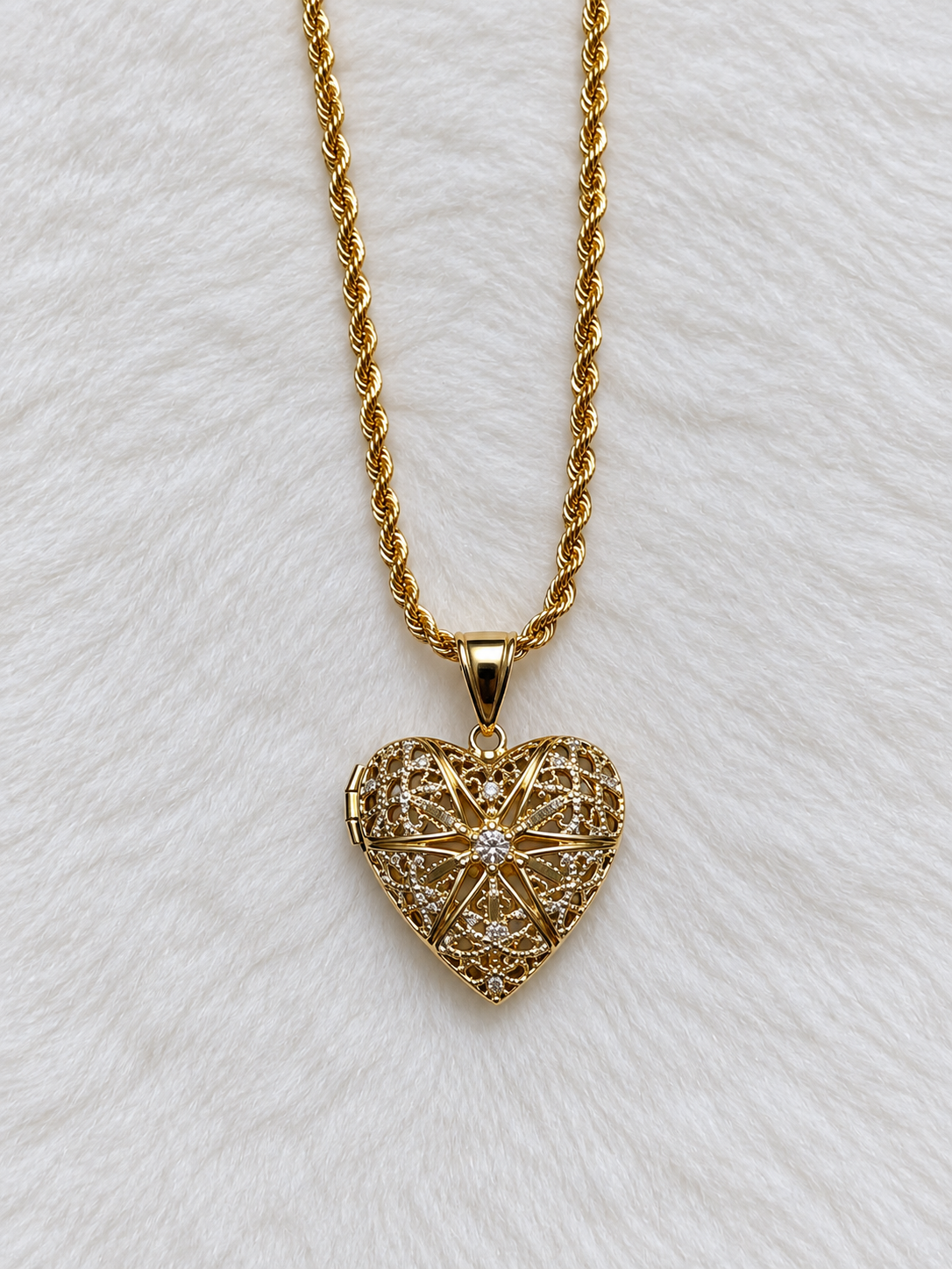 Dije Corazón Portafoto - Baño de Oro